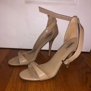 MOSSIMO Strappy Pencil Nude Sandal Heel Size 7